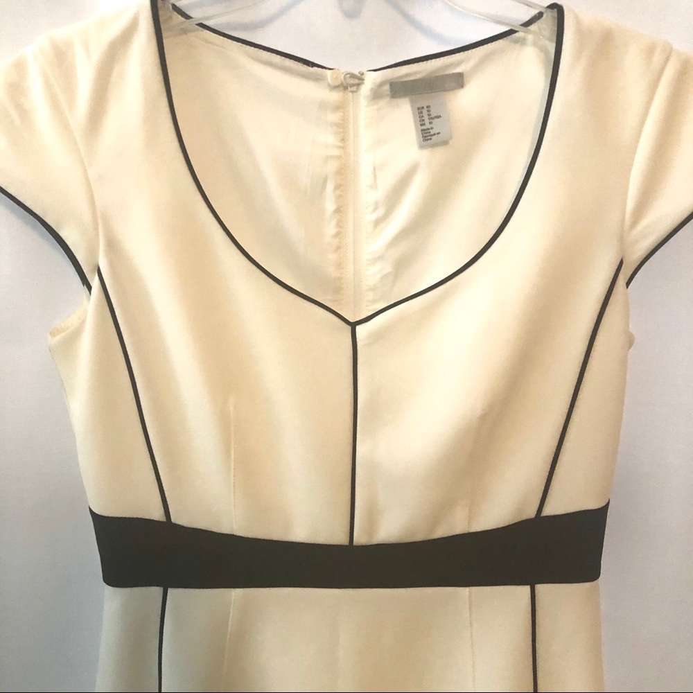 Dress - Picture 4 of 4